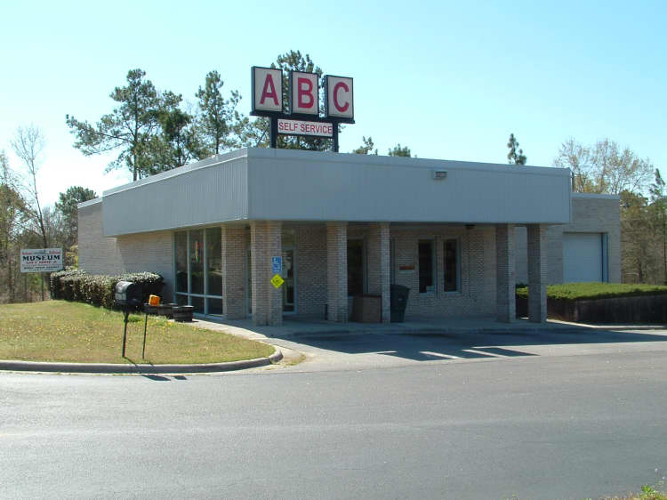 921 Hamlet Ave ABC Store Information