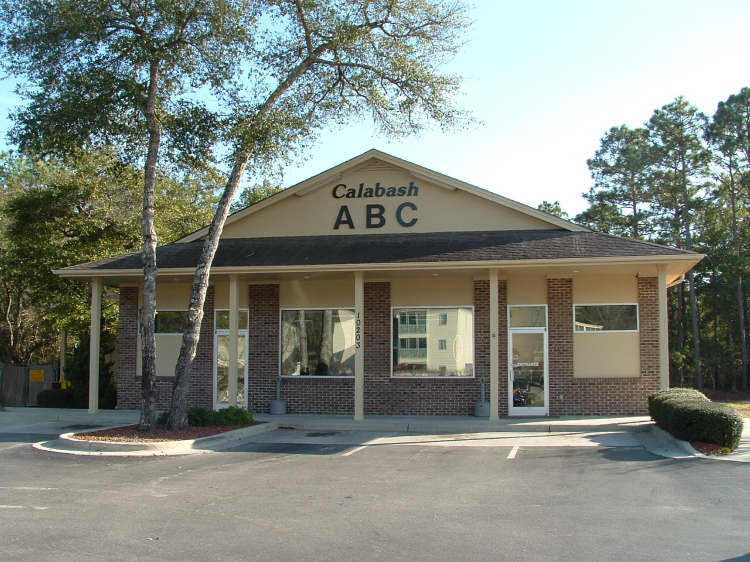 10203 Beach Drive SW ABC Store Information